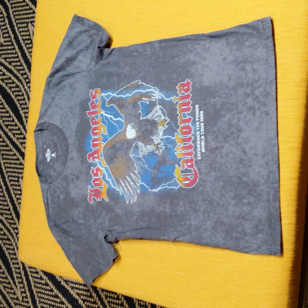 Hollister World Tour t-shirt